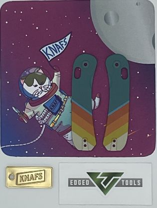 Knafs Lander 3 Handles - Good Vibes